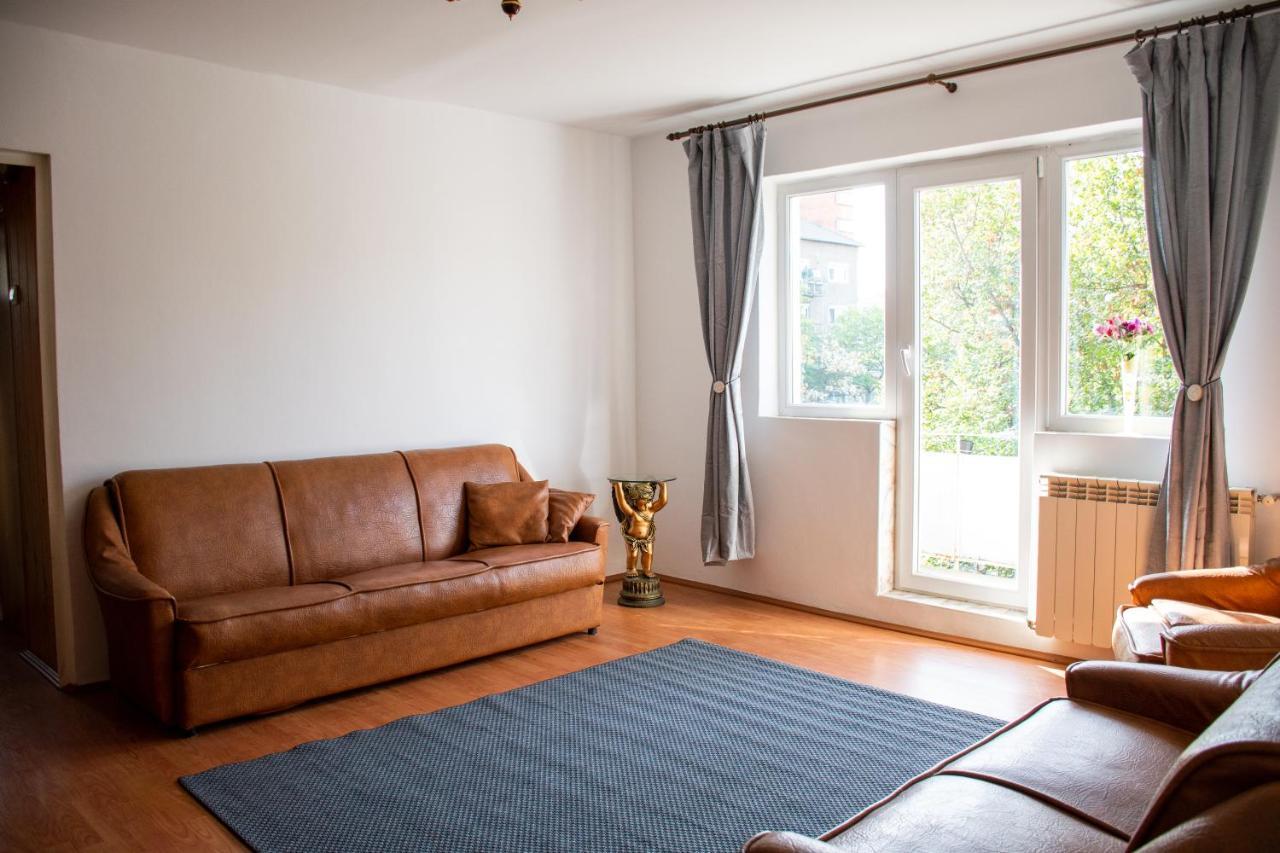 Family-Friendly Apartment Oradea Zewnętrze zdjęcie